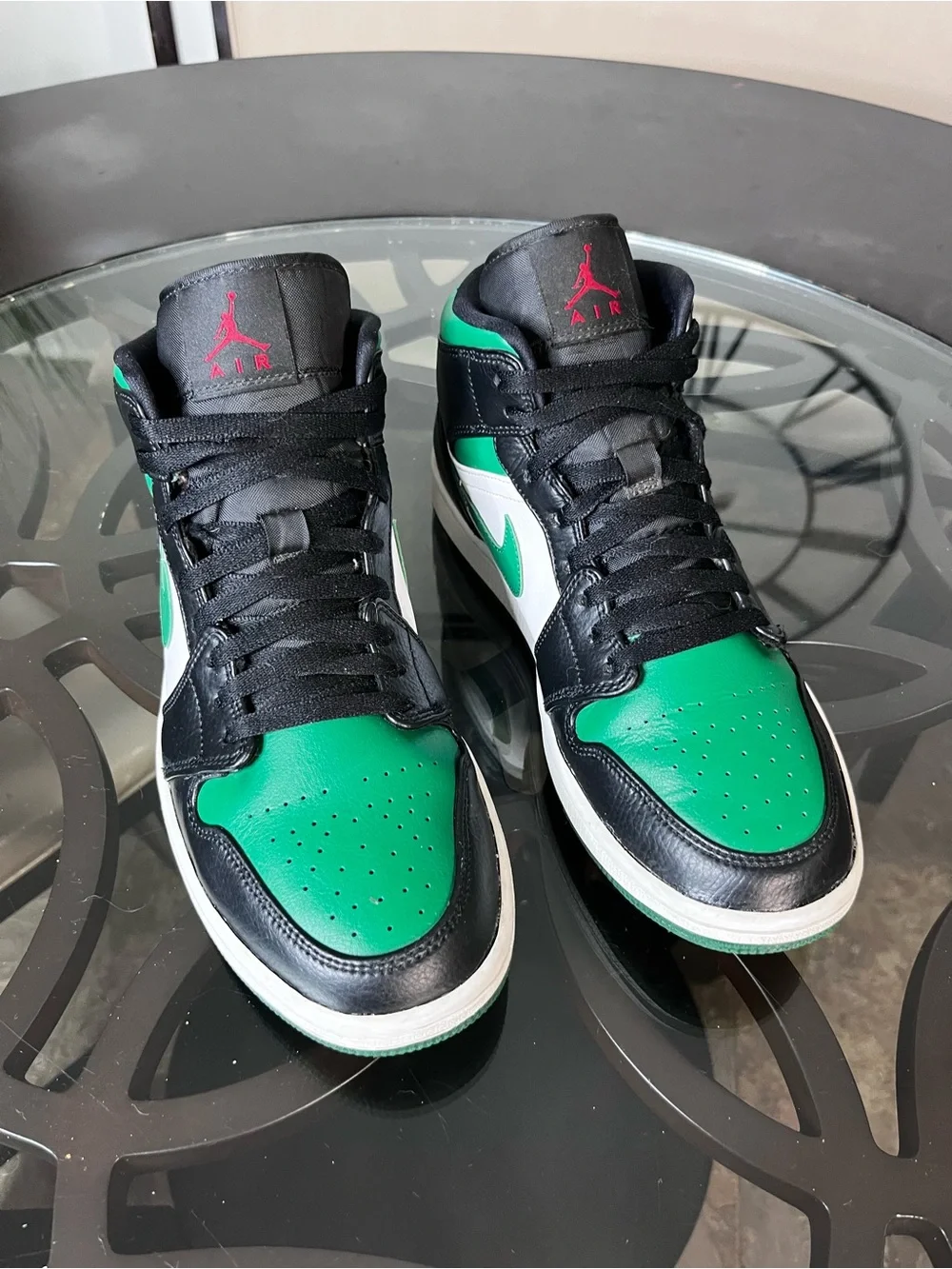 Nike Air Jordan 1 Mid Pine Green Sneakers Men's Size 9.5